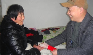 重庆潜能集团开展“送温暖”运动扎实有用