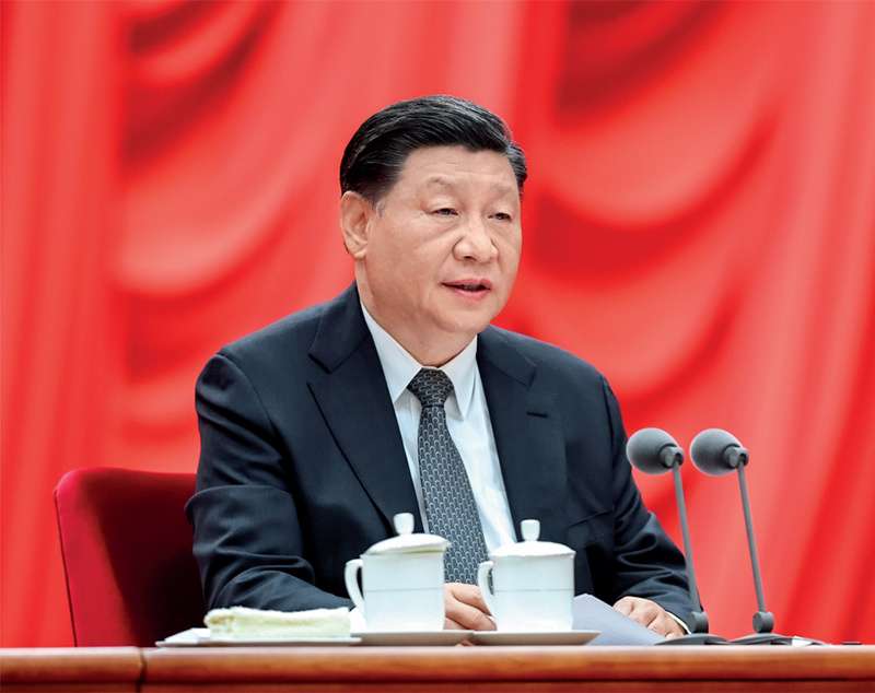 2023年4月3日，学习贯彻习近平新时代中国特色社会主义头脑主题教育事情聚会在北京召开。中共中央总书记、国家主席、中央军委主席习近平出席聚会并揭晓主要讲话。新华社记者 鞠鹏 摄
