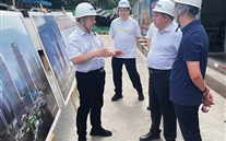 市商务委副主任彭和良莅临潜能中心项目调研指导 强调施展区位优势 助力打造西部地标性都会综合体